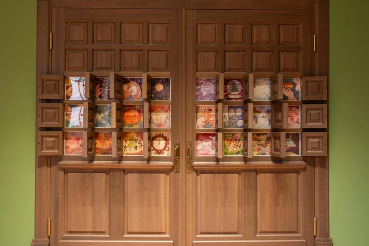 Выставка &laquo;Он в воздух бросает, и ловит он сразу&raquo;: современное искусство в московской школе