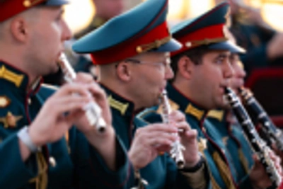 Духовые оркестры открыли вечера музыки во Владивостоке