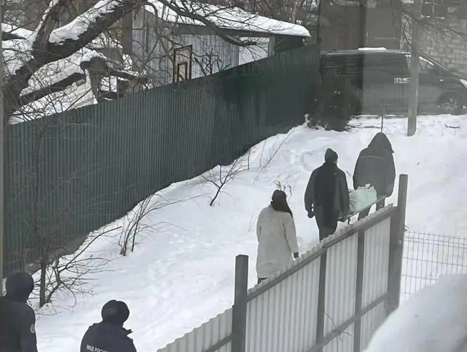 Отбить девочку у своры пытался сосед, увы, не успел | Источник: Иветта Авраамова/26.ru