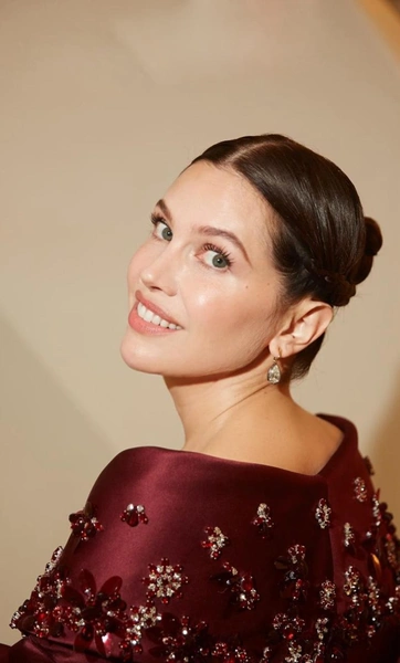 Бывшая жена Романа Абрамовича Даша Жукова вышла на Met Gala после пятых родов | parents.ru