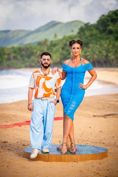 Ведущие Михаил Галустян и Ольга Бузова | www.starhit.ru