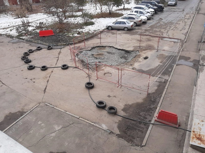 Сейчас место аварии огорожено | Источник: Предоставил Иван Б.