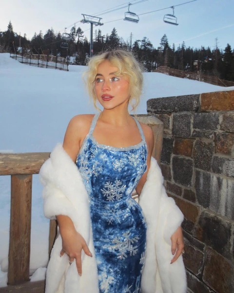 Источник: sabrinacarpenter