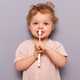 Зубная фея будет в восторге: как приучить детей чистить зубы