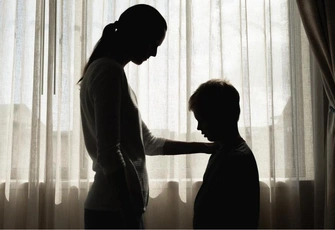 «Семилетний сын говорит, что хотел бы убить меня, но потом пугается собственных мыслей и плачет»