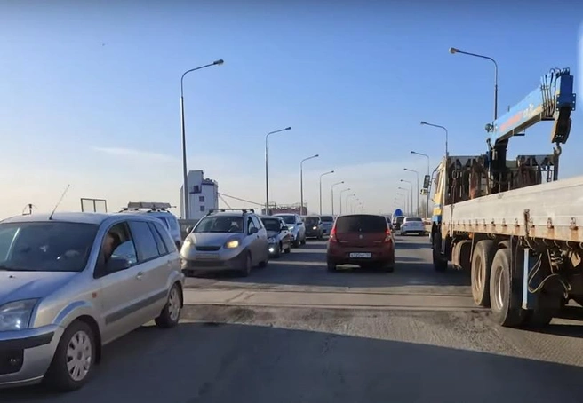 Южный мост привести в порядок должным образом не могут уже несколько лет | Источник: ЕЩЁ Самара / Vk.com