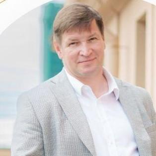<p>Владимир Маслов</p>