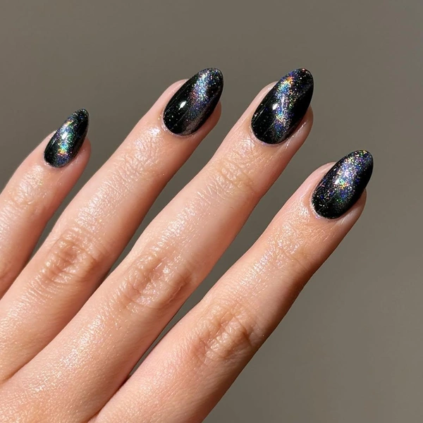 Источник: @avrnailswatches