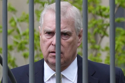 Эндрю Уиндзор потрясен обыском в своем особняке