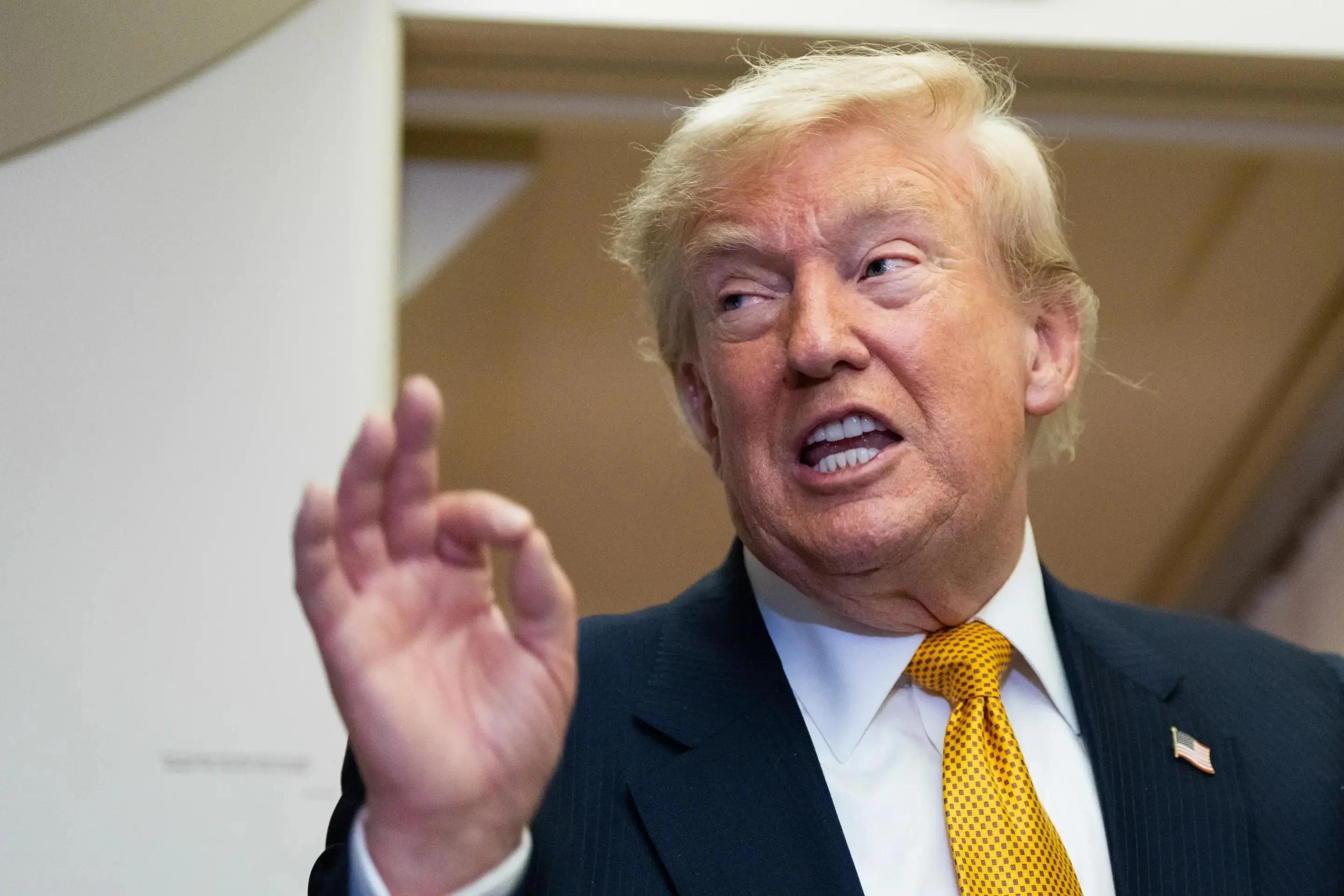 «Зеленский должен сделать одну вещь»: Трамп предупредил о последствиях ударов по российским НПЗ