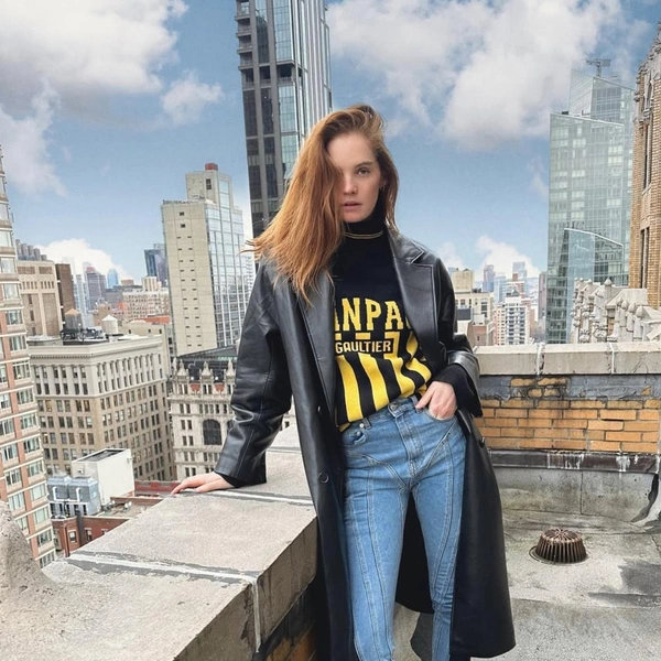 рыжеволосая супермодель Victoria’s Secret, стиль супермодели, мода Victoria’s Secret, как одевается супермодель, образ супермодели, Алексина Грэм | Источник: Социальные сети