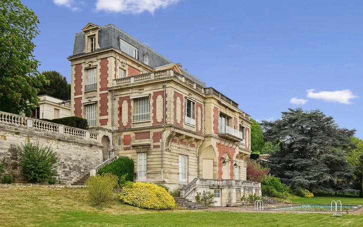 Во Франции продали замок, где родился Людовик XIV, король-Солнце | Источник: Sotheby's International Realty