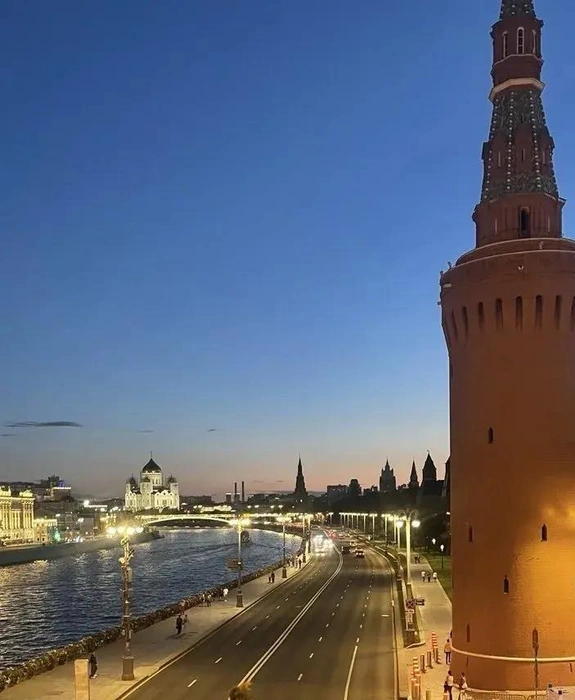 Цены на жилье в Москве выше | Источник: Надежда Борискина