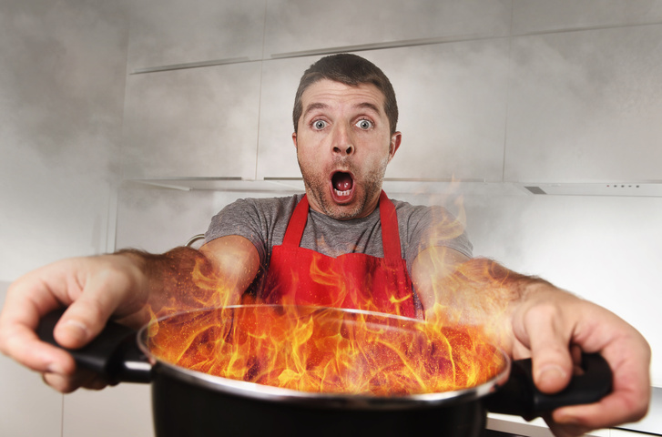 18 самых непростительных и дурацких ошибок, которые каждый совершает на кухне