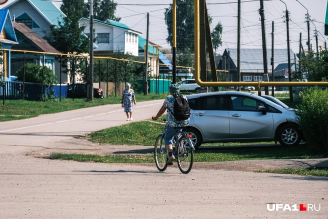 Куда же в селе без двухколесного транспорта | Источник: Булат Салихов / UFA1.RU