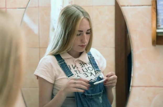 Лилия Аникеева, беременна в 16