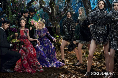 Клаудия Шиффер снялась в рекламной кампании Dolce & Gabbana | Источник: Dolce & Gabbana