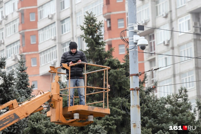 Должники часто передвигаются по регионам на своих машинах и попадают на камеры | Источник: Евгений Вдовин / 161.RU