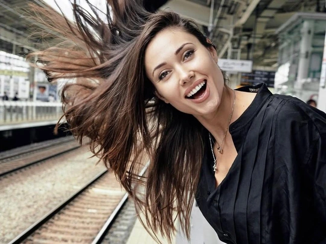 Елена Товстик призналась, что узнала об отношениях мужа с Полиной Дибровой от собственного сына | Источник: elenatovstik / Instagram (экстремистская организация, деятельность запрещена на территории РФ)