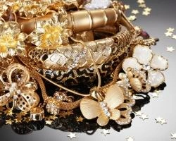 Вооруженные налетчики ограбили ломбард в Красноярске | ngs24.ru