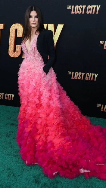 Сандра Буллок в Лос-Анджелесе | marieclaire.ru