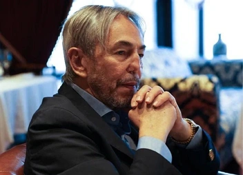 Из-за осложнений после травмы лицо Умара Джабраилова изменилось до неузнаваемости | Источник: Умар Джабраилов / T.me