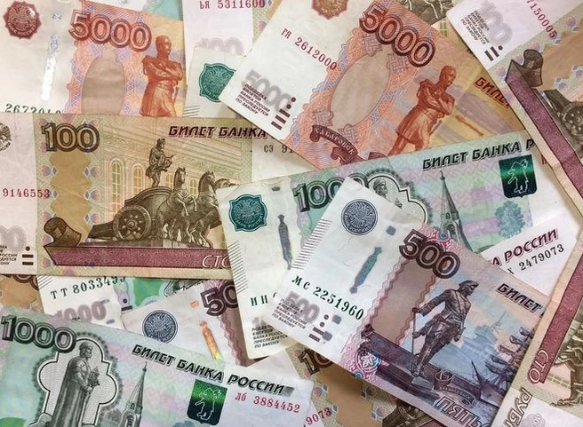 Названы отрасли с самыми высокими зарплатами | ya62.ru