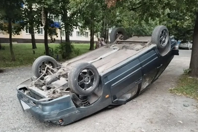 В Ельце 15-летний подросток угнал авто