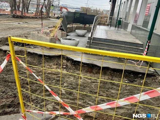 Как тут ходить людям, непонятно | Источник: Настасья Медведева / NGS.RU