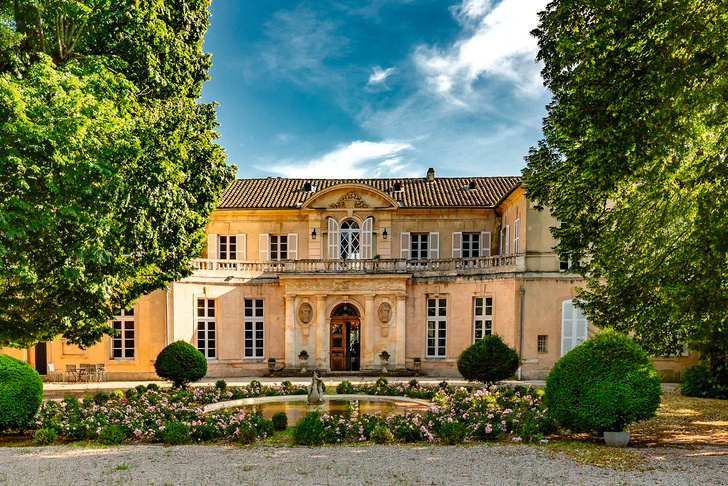 Торжество прошло в особняке XVIII века Le Chateau de Tourreau