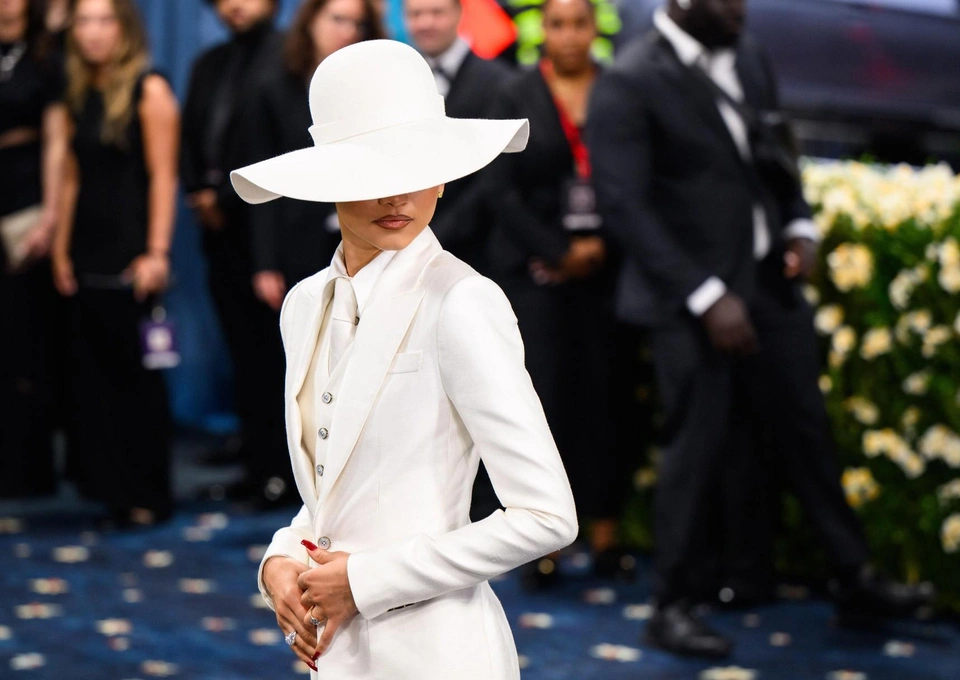 Один образ Зендеи с Met Gala — три варианта стилизации на каждый день