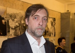Никита Высоцкий: «После смерти отца и бабушки долго не мог въехать в их квартиру»