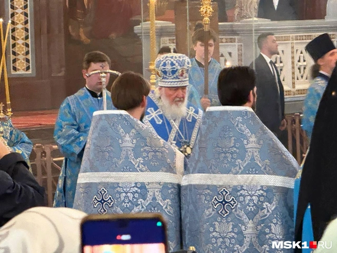 Многие верующие пришли на службу к патриарху | Источник: Артем Устюжанин / MSK1.RU