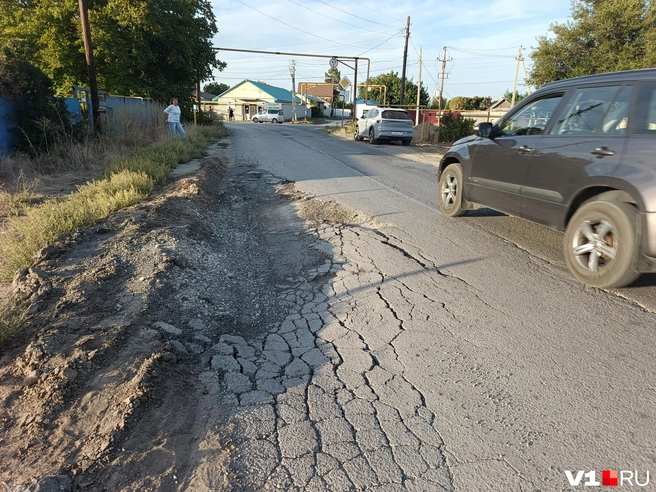 Жители населенных пунктов уверяют — дорогу уничтожили фактически за несколько месяцев | Источник: читатели V1.RU
