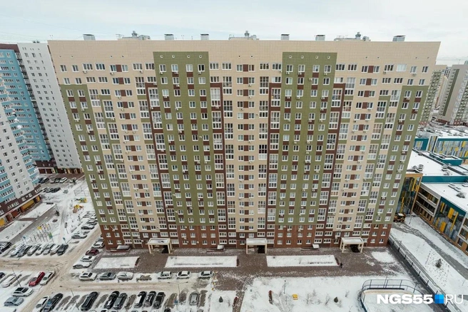 В каждом из таких домов более 1000 жителей | Источник: Кирилл Башинский / NGS55.RU