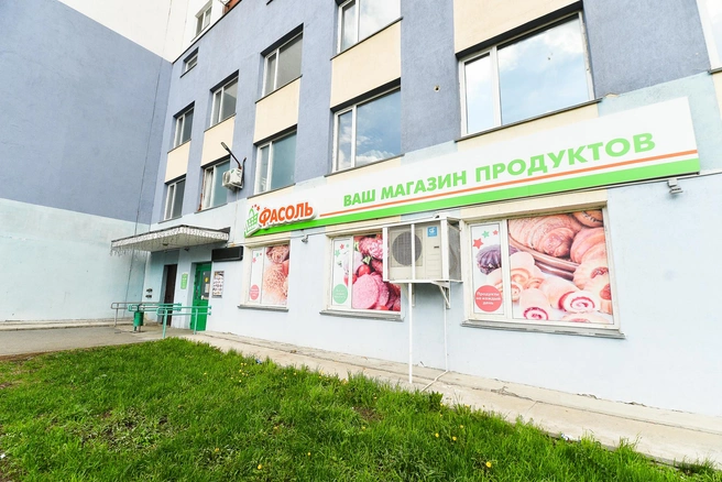 Продуктовый прямо в доме — это удобно | Источник: Максим Воробьев