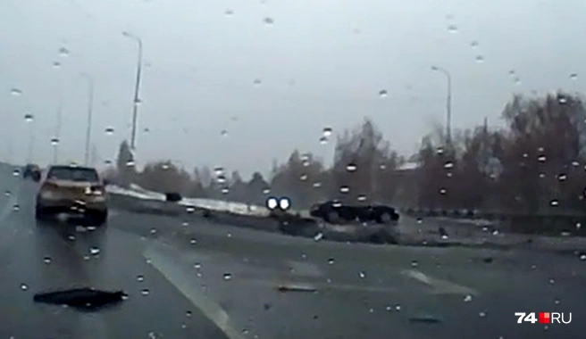 Авария произошла рядом с развязкой на Уфимском тракте | Источник: читатель 74.RU