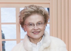 Елена Малышева показала квартиру в Лондоне