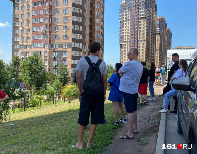 Людей размещают в детском садике по соседству, но многие поедут к родственникам | Источник: Наталья Костюк / 161.RU