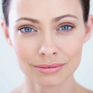 «Морковь улучшает зрение» и еще 6 вредных мифов о здоровье глаз