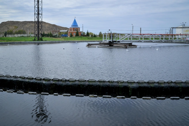 Отстойник на очистных сооружениях канализации омского водоканала | Источник: Kudriavtsev