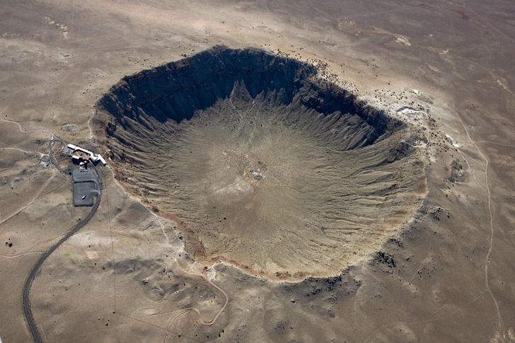 Как найти метеоритный кратер?