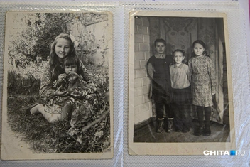 На первом фото с сестрой Риммой | Источник: архив Жанны Георгиевны Забориной