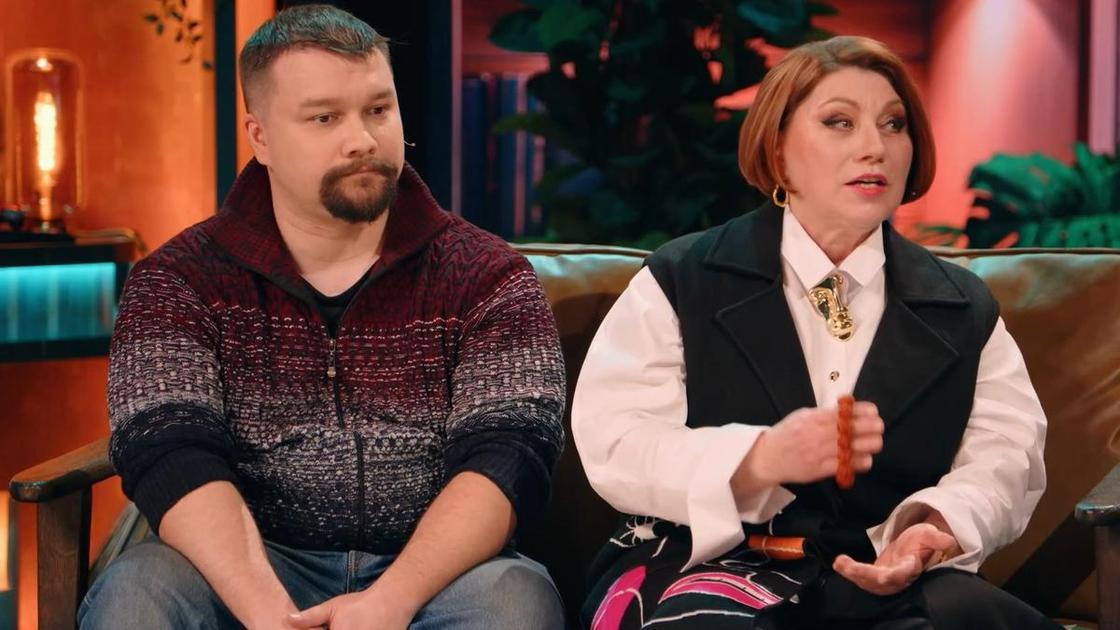 Сваха для всех, но не для сына: Сябитова запретила сыну жениться на матери двоих детей