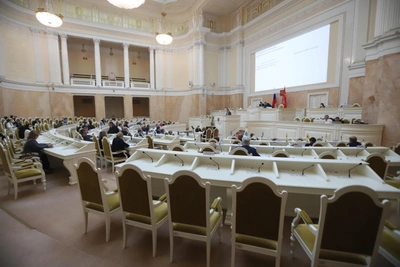 Праймериз «Единой России» в Петербурге: Рахлин заменит Романова в Госдуме