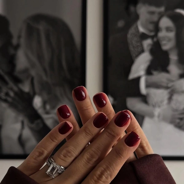 маникюр, маникюр 2025, цвет маникюра, ногти маникюр 2025, красный маникюр, красивый маникюр, цвет маникюра 2025, маникюр тренд | Источник: Социальные сети