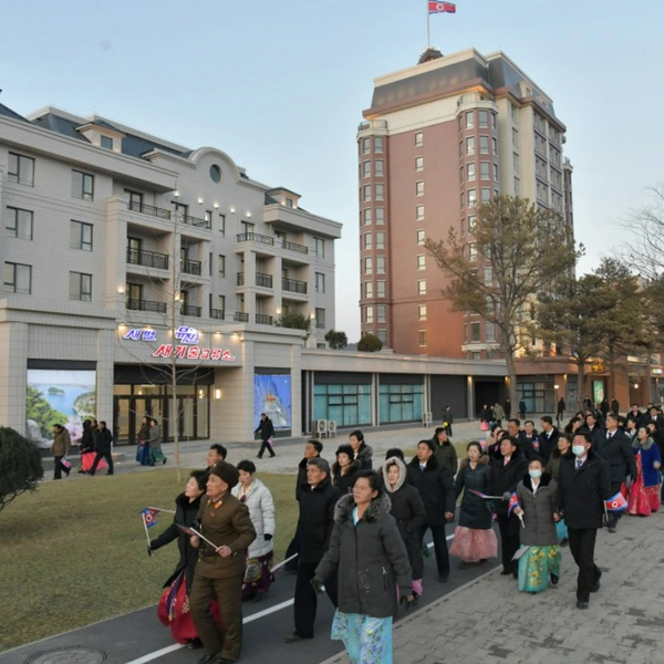 Как выглядят дома в Пхеньяне, построенные для семей солдат, погибших в Курской области. Фото