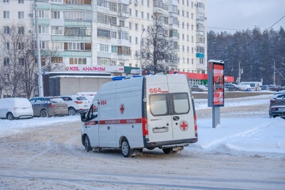 Трое детей пострадали в ДТП со школьным автобусом в Барнауле