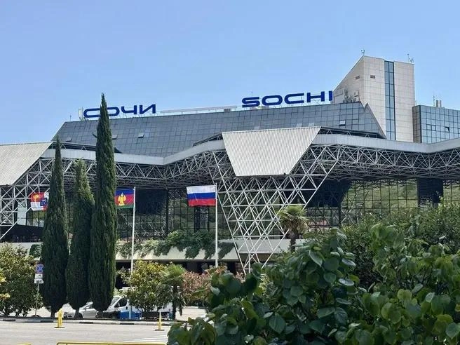 Миграционная служба будет проверять иностранцев в аэропорту | Источник: пресс-служба аэропорта Сочи