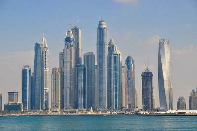 Застрявшие в Дубае туристы: грозят ли прогулы на работе?